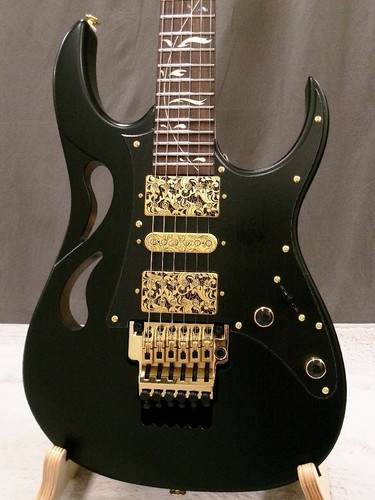 Guitare électrique ibanez - guitare,