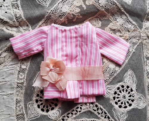 Jolie petite robe mignonnette - petite,