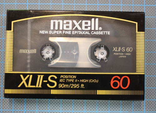 Cassette audio tape maxell - k7,