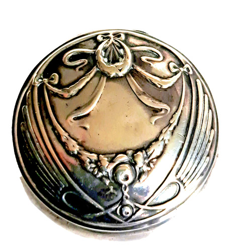 Jolie boîte pilules de - à,