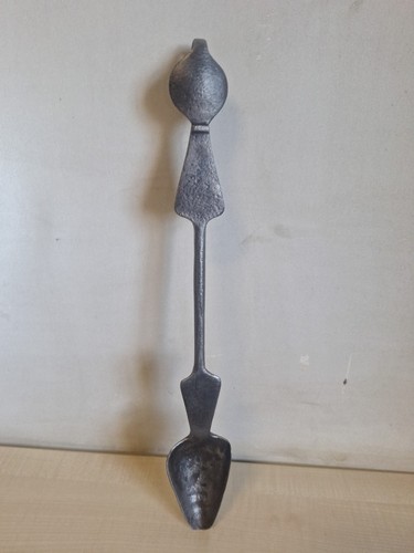 Grande cuillère ancienne - cuillère,