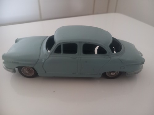 Dinky toys junior - dinky, panhard