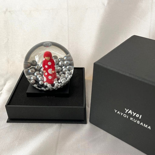 Yayoi kusama snow globe object - kusama,