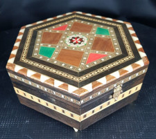 Boîte a bijoux musicale hexagonal en marqueterie  bois avec miroir NERJA MALAGA