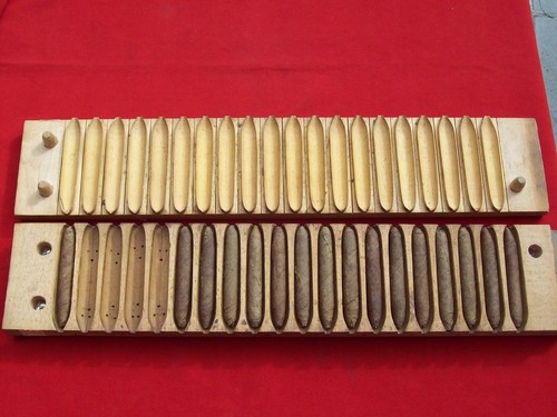 Ancien pressoir moule a - ancien,