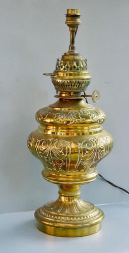 Lampe pétrole ancienne - À,