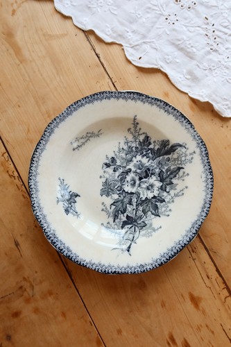 Assiette creuse terre - de, fer