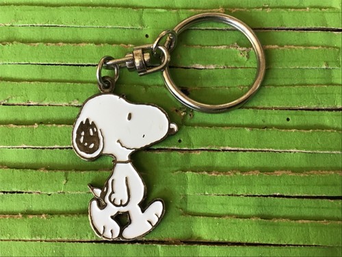 Porte cles snoopy peanuts - cles,