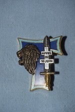 B145 insigne militaire APPEL du 18 Juin, 70e Promotion ESOAT Transmissions lion