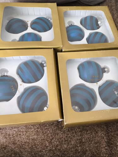 Lot boîtes boules de - de, 4