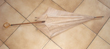Ancienne ombrelle bois et