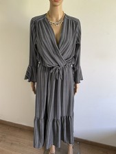 Robe longue noire et blanche