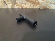 Raccord en T de carburateur