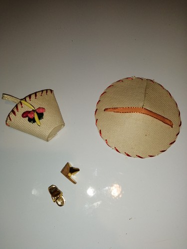 Anciens accessoires pour tenue