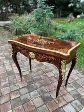 Table à jeux de style Louis