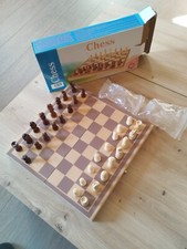 jeu d'échecs neuf / jamais utilisé