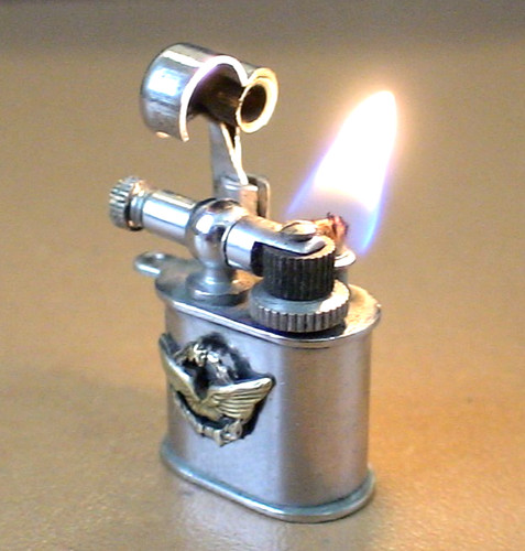 Briquet ancien perky forme - -,
