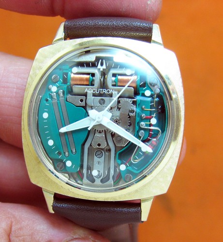 Serviced 214 accutron - serviced,