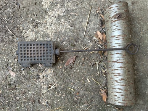 Ancien gaufrier fonte - , en