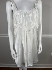 Dentelle Vintage 80s white Satin Slip Negligee Nightgown Large Chemise sexy
