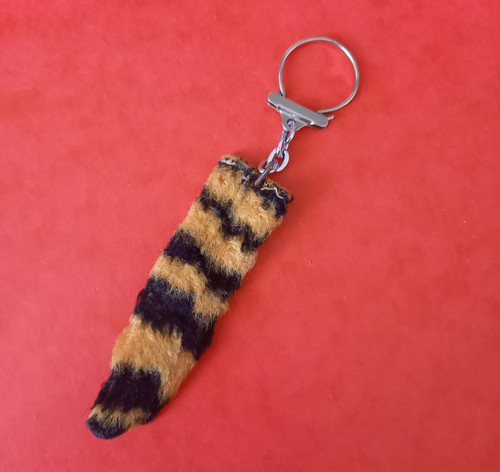 Porte cle queue tigre esso - queue,