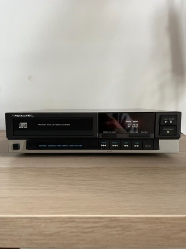 Realistic 2000 compact - -,