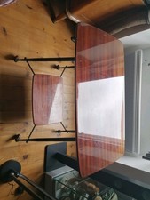 Table TV vintage en formica beige veiné