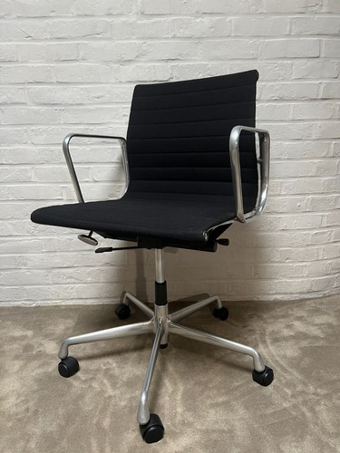 Fauteuil eames ea117 vitra - ea117,