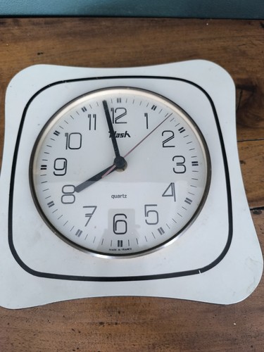 Ancienne horloge vintage - ancienne,