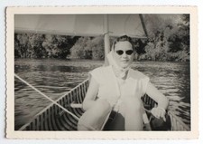 Women's chic sunglasses boat boat - vintage photo snapshot