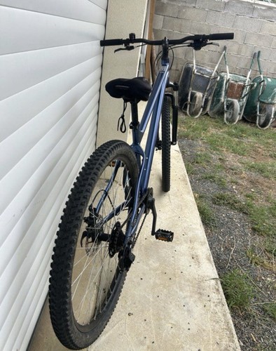 Vtt bleu semi rigide - bleu, semi-rigide
