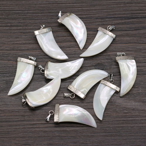 Pendentif tribal homme - un,