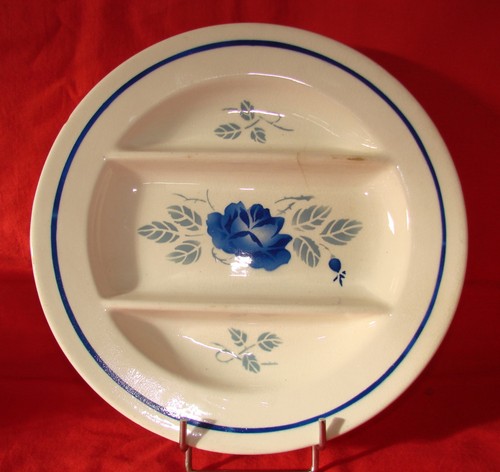 Ancienne assiette - , à