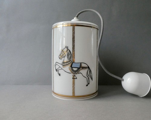 Lustre suspension opaline - en,