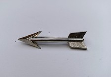 Broche Thierry Mugler flèche