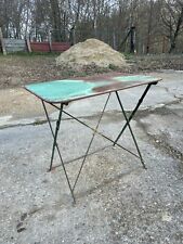 table de jardin en fer forgé