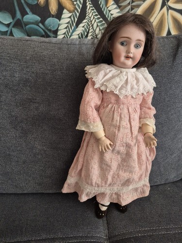 Belle poupée ancienne tête
