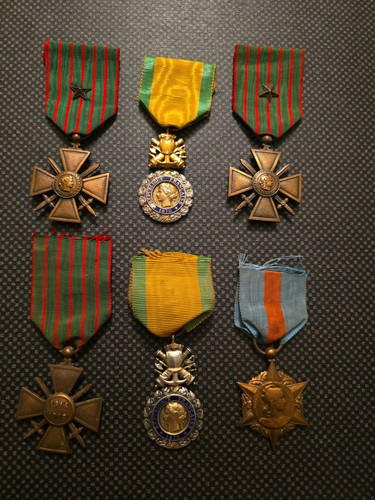 Médailles militaires - ,