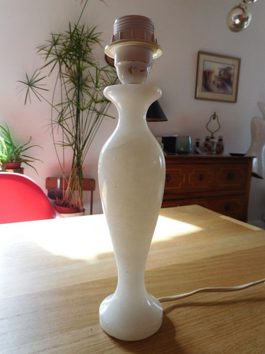 Pied lampe albatre - pied, en