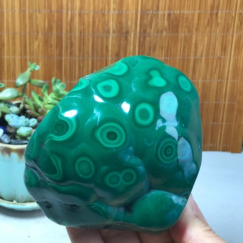 886g natural malachite - 886g,