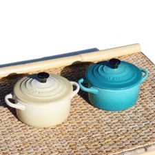 Lot de deux mini cocottes Le