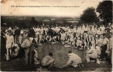 Old postcard Au Camp de COETQUIDAN - We wash our dirty laundry with family (205900)