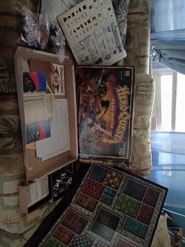 Milton bradley hero quest - bradley,