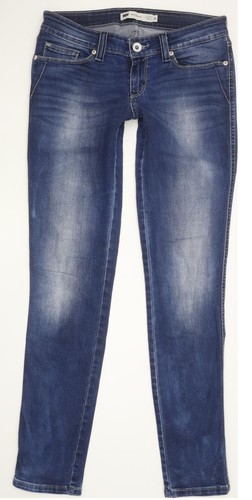 Levi demi curve - demi,