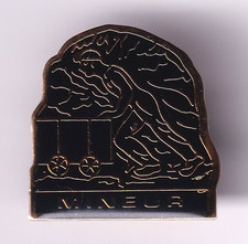 RARE PINS PIN'S .. ENTREPRISE