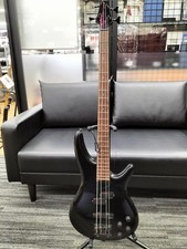 Guitare basse électrique