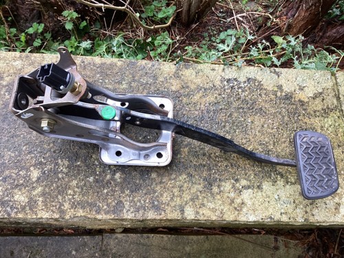Toyota yaris verso - 2002, brake