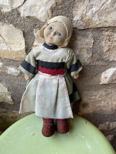 Ancienne poupée bécassine - poupée,