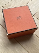 Boite / box / écrin HERMÉS - Bijoux - Bracelet  13,5 x 13,5 x 6,3 cm