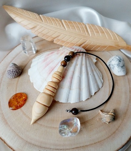 Dowsing clock divination - /,